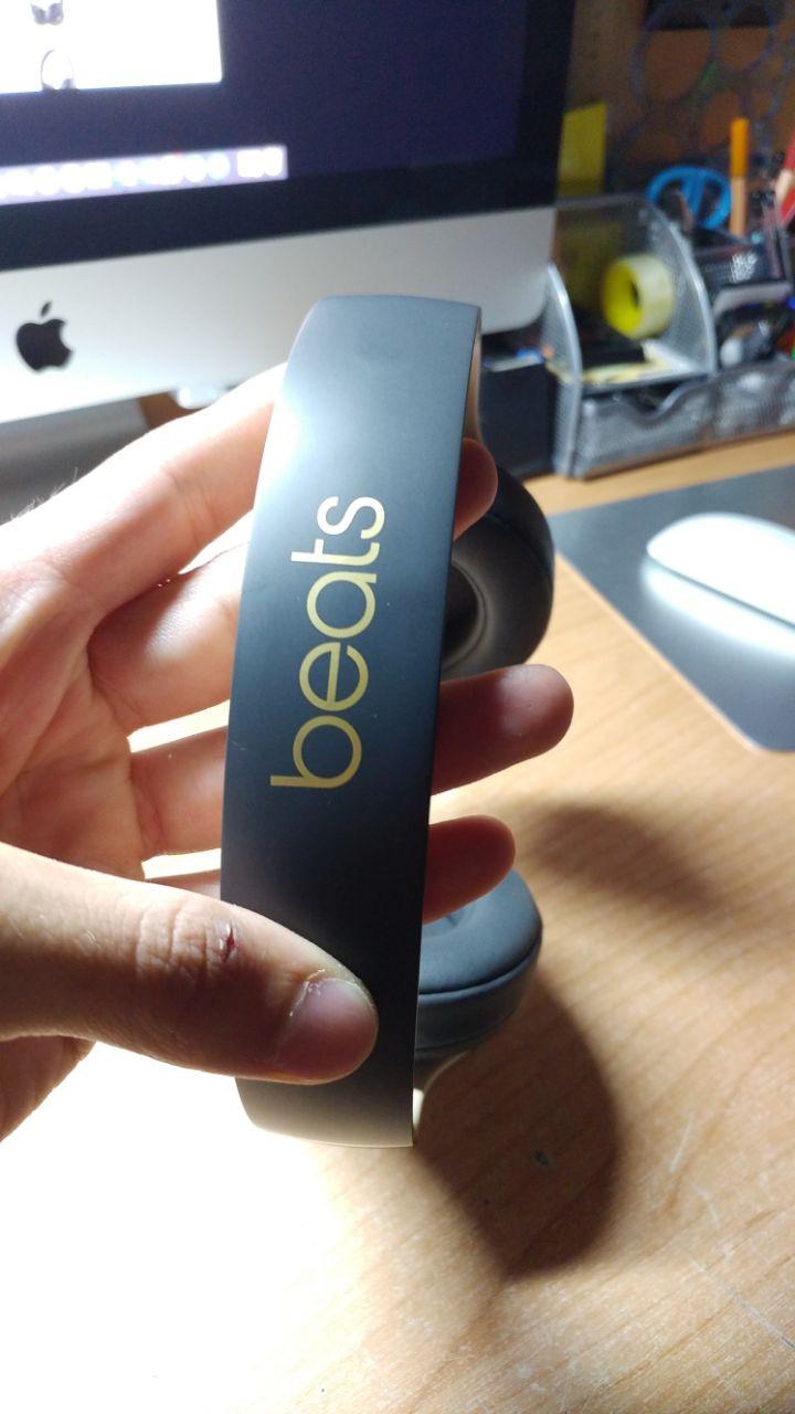 Très bon casque, un peu cher d'origine