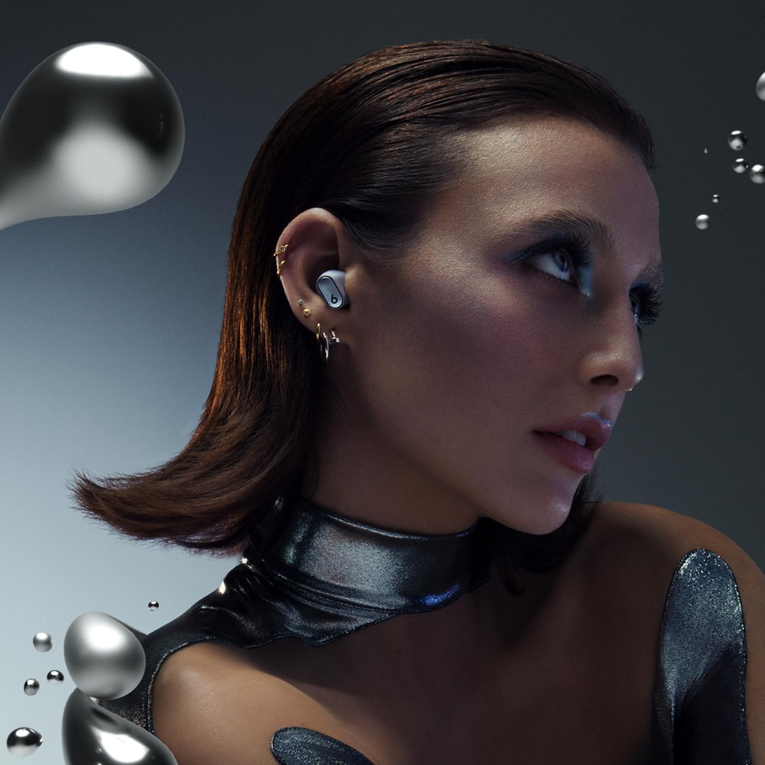 beats-studio-buds-2023-couteurs-true-wireless-bluetooth-anc-et-audio-spatial-gri image 2