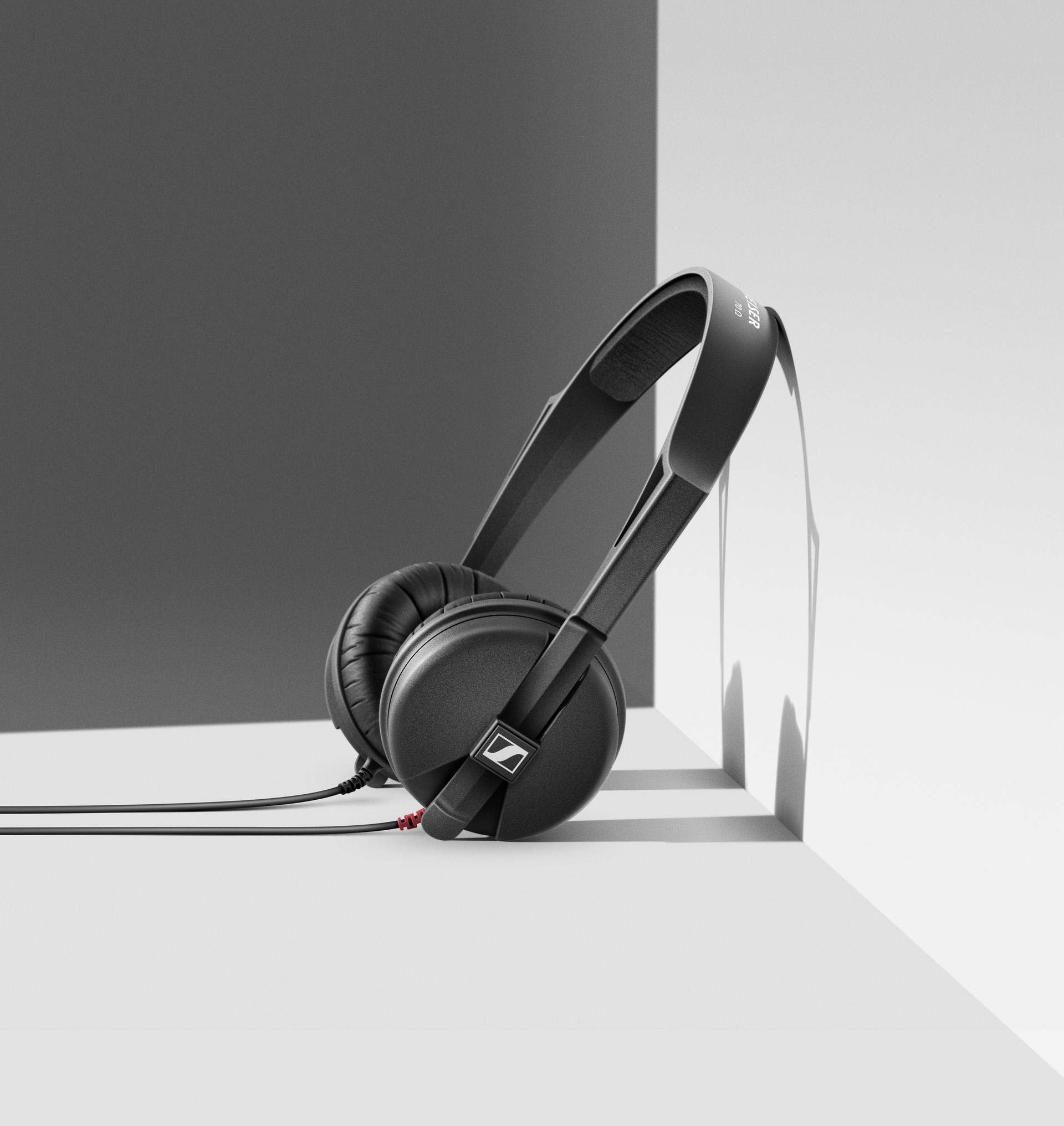 sennheiser-hd-25-casque-on-ear-dj-professionnel-ferm-bobines-aluminium-c-ble-amo image 2